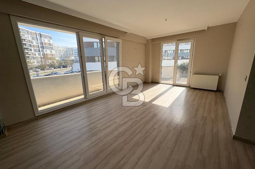 Pendik Kurtköy Yenişehir Dumankaya Cadde Sitesi’nde 2+1 Kiralık Bahçe Katı Daire