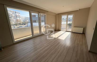 Pendik Kurtköy Yenişehir Dumankaya Cadde Sitesi’nde 2+1 Kiralık Bahçe Katı Daire