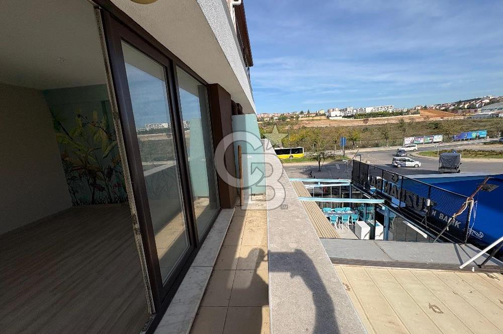 Pendik Kurtköy Yenişehir Dumankaya Cadde Sitesi’nde 2+1 Kiralık Bahçe Katı Daire
