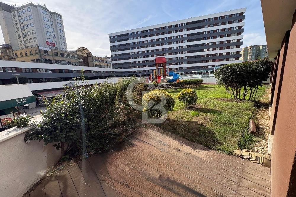 Pendik Kurtköy Yenişehir Dumankaya Cadde Sitesi’nde 2+1 Kiralık Bahçe Katı Daire