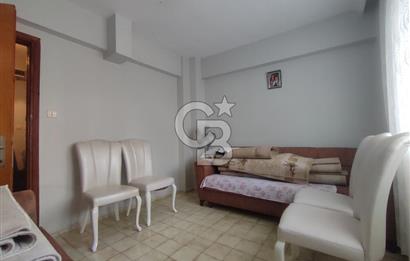 Ayvalık 150 Evler'de Merkezi Konumda Satılık Doğalgazlı Daire 