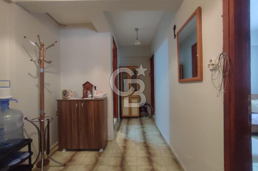 Ayvalık 150 Evler'de Merkezi Konumda Satılık Doğalgazlı Daire 