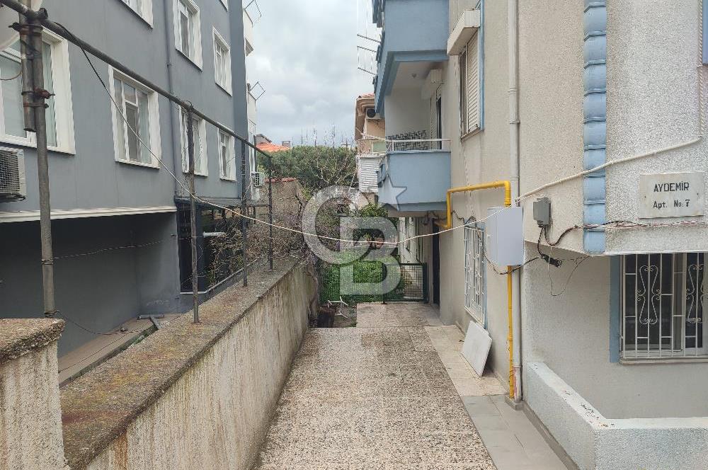 Ayvalık 150 Evler'de Merkezi Konumda Satılık Doğalgazlı Daire 