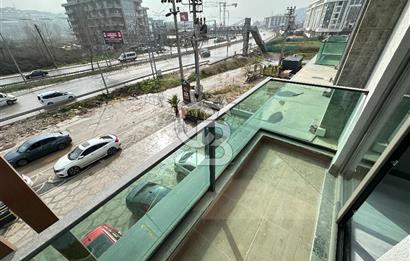 YEŞİLOVA DIAMOND Q REZİDANS SATILIK YOLA CEPHE ARAKAT 1+1 DAİRE