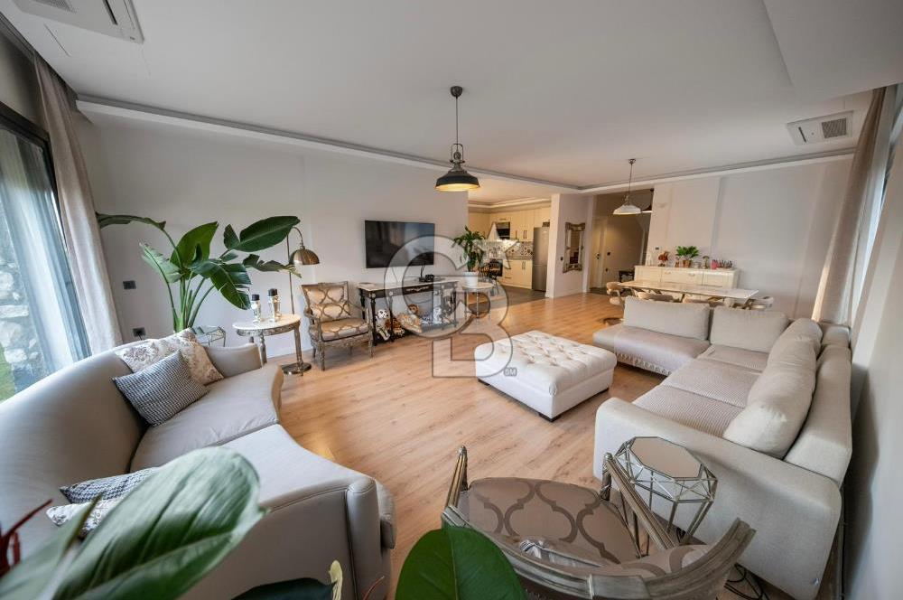 Urla Kuşçular'da 621m2 Arsa İçinde 4+1 Havuzlu Villa