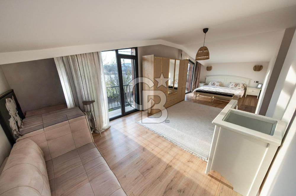 Urla Kuşçular'da 621m2 Arsa İçinde 4+1 Havuzlu Villa