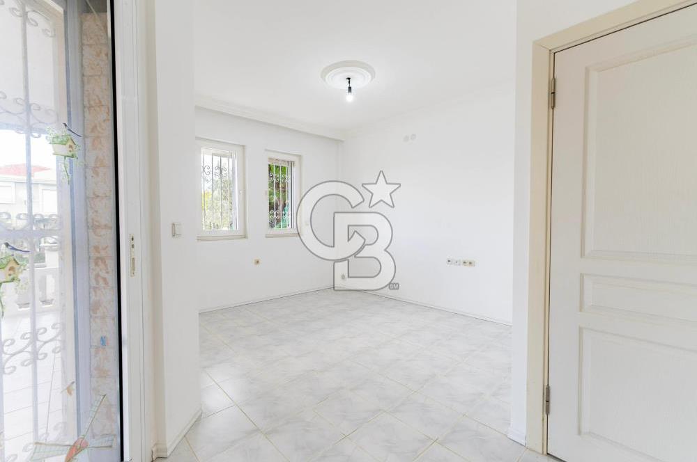 ÇEŞME ALAÇATI'DA YENİLENMİŞ, MASRAFSIZ, 3+1 VİLLA