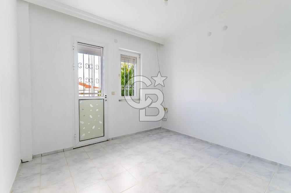 ÇEŞME ALAÇATI'DA YENİLENMİŞ, MASRAFSIZ, 3+1 VİLLA