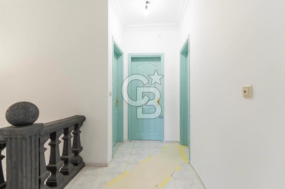 ÇEŞME ALAÇATI'DA YENİLENMİŞ, MASRAFSIZ, 3+1 VİLLA