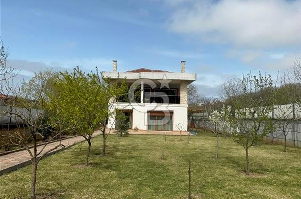 CB'DEN ŞİLE'DE 1100 M² ARSA ÜZERİNDE ORMAN MANZARALI LÜKS VİLLA