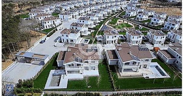 EMLAK KONUT ÇINARKÖY PROJESİNDE 6+1 VİLLA EN BÜYÜK TİP - 344842