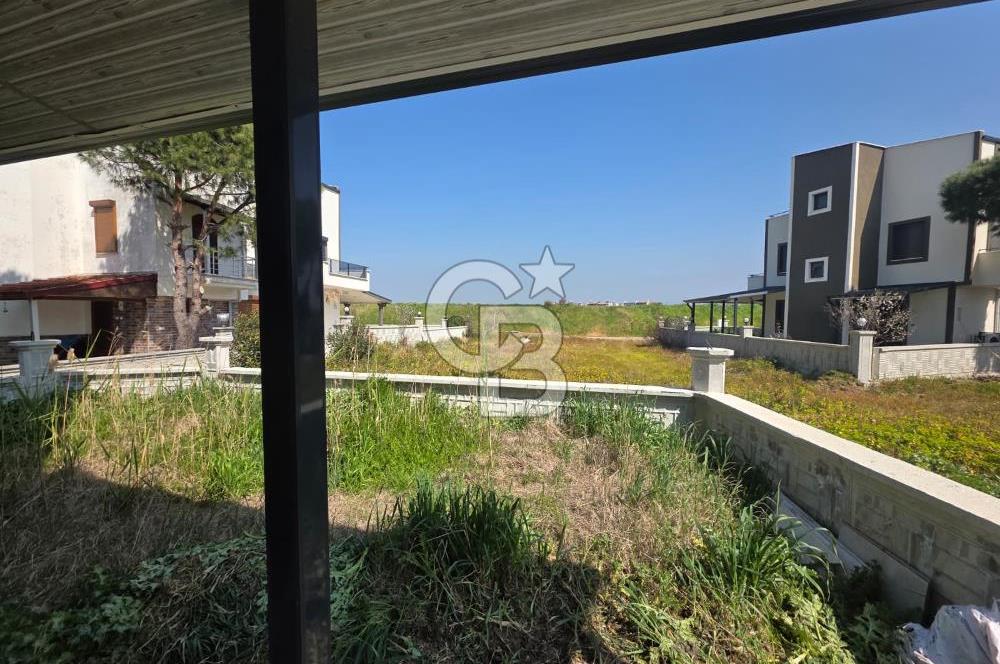 Ayvalık Altınova Altınköy de Sıfır 3+1 Bahçeli Tripleks Villa