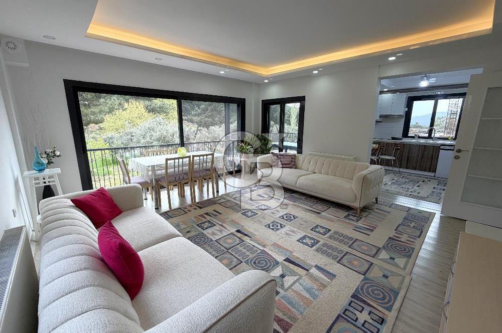 KEMALPAŞA DEREKÖY’DE SATILIK TRİPLEKS ÖZEL TASARIMLI VİLLA