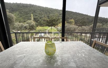 KEMALPAŞA DEREKÖY’DE SATILIK TRİPLEKS ÖZEL TASARIMLI VİLLA