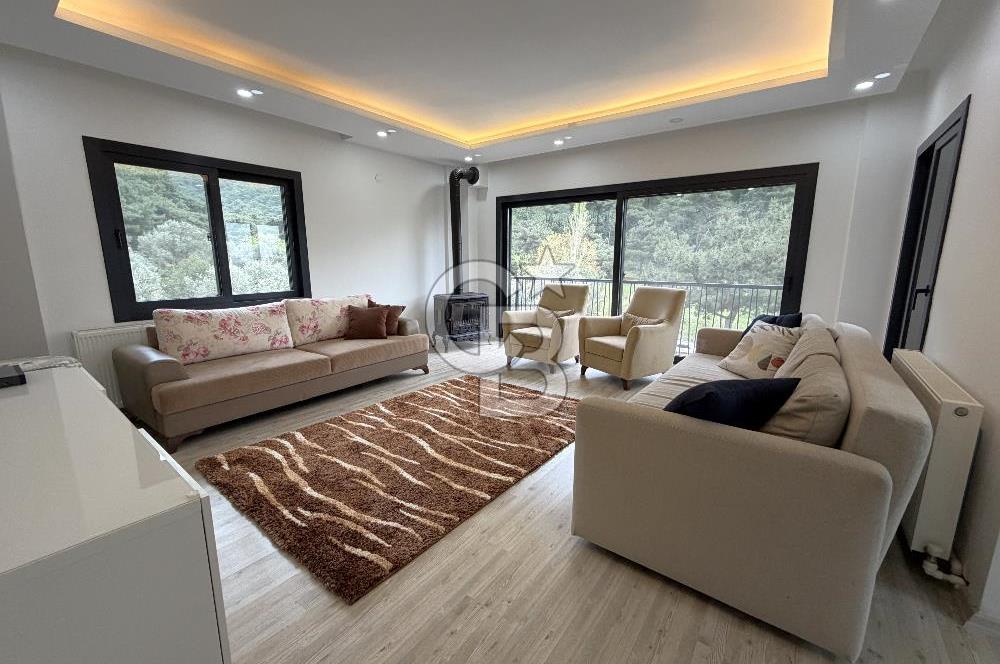 KEMALPAŞA DEREKÖY’DE SATILIK TRİPLEKS ÖZEL TASARIMLI VİLLA