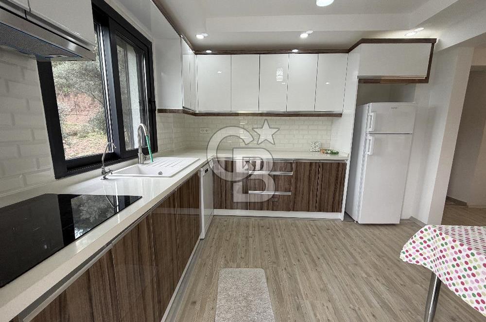 KEMALPAŞA DEREKÖY’DE SATILIK TRİPLEKS ÖZEL TASARIMLI VİLLA