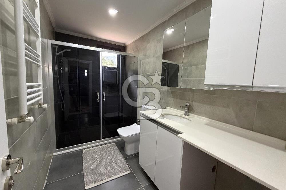 KEMALPAŞA DEREKÖY’DE SATILIK TRİPLEKS ÖZEL TASARIMLI VİLLA