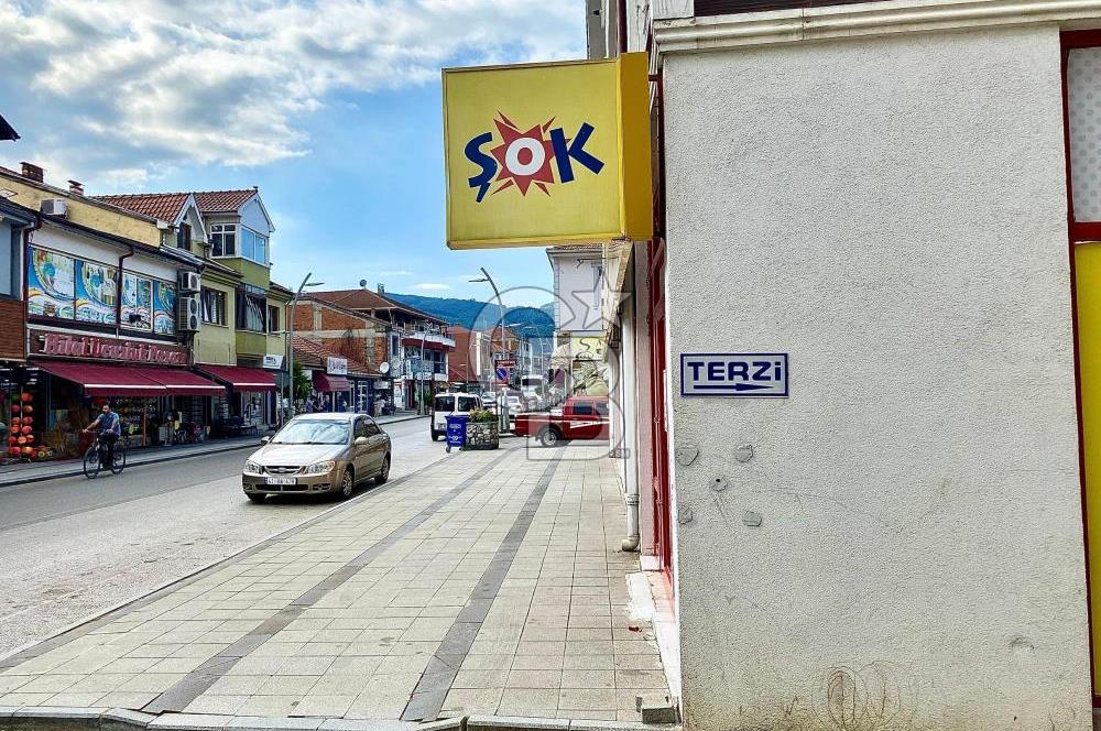 GÖLYAKA MERKEZ'DE KURUMSAL KİRACILI 277 m² SATILIK İŞYERİ