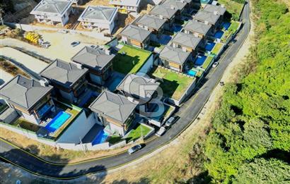  LOTUS EVLERİ'NDE ÖZEL TASARIM HAVUZLU, EŞYALI LÜKS VİLLA