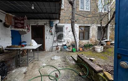 ÇANAKKALE AYVACIK KAYALAR KÖYÜNDE SATILIK KÖY EVİ VE ARSASI