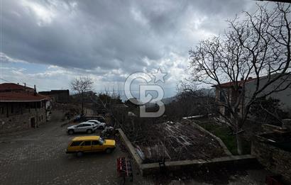 ÇANAKKALE AYVACIK KAYALAR KÖYÜNDE SATILIK KÖY EVİ VE ARSASI