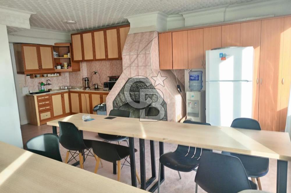 YENİ BAĞDAT CADDESİ ÜZERİNDE KOMPLE YADA KAT KAT KİRALIK BİNA