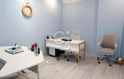 YENİ BAĞDAT CADDESİ ÜZERİNDE KOMPLE YADA KAT KAT KİRALIK BİNA