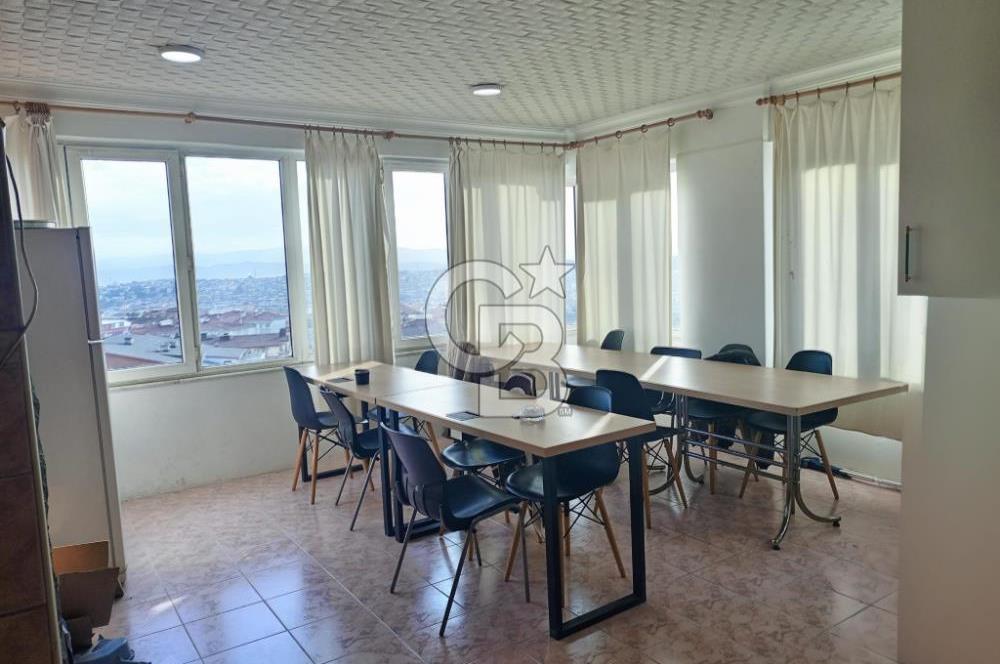 YENİ BAĞDAT CADDESİ ÜZERİNDE KOMPLE YADA KAT KAT KİRALIK BİNA