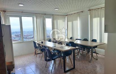 YENİ BAĞDAT CADDESİ ÜZERİNDE KOMPLE YADA KAT KAT KİRALIK BİNA