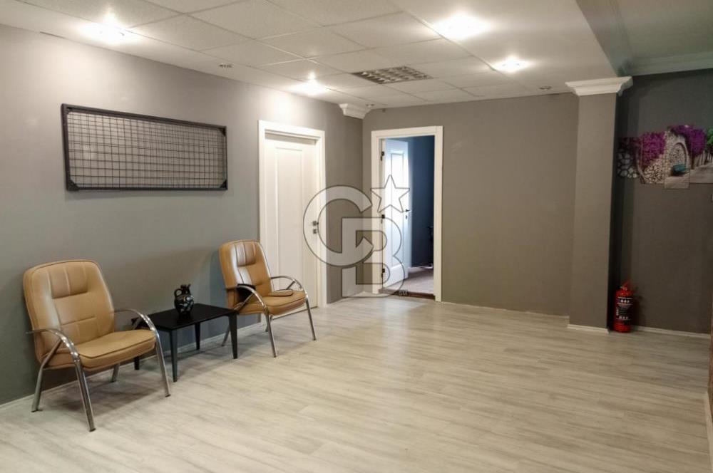 YENİ BAĞDAT CADDESİ ÜZERİNDE KOMPLE YADA KAT KAT KİRALIK BİNA