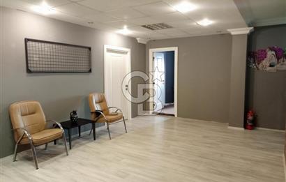 YENİ BAĞDAT CADDESİ ÜZERİNDE KOMPLE YADA KAT KAT KİRALIK BİNA