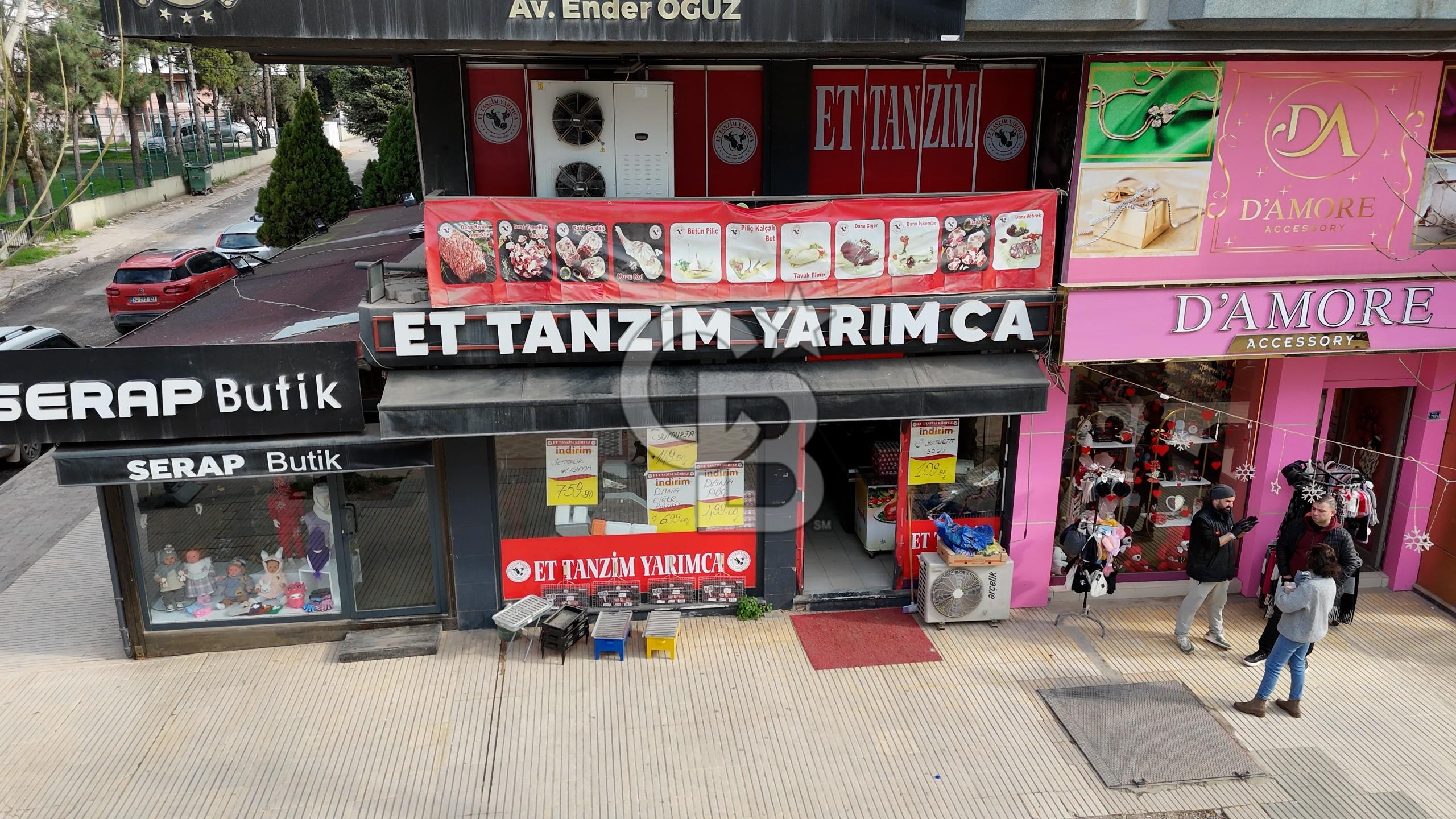 KÖRFEZ YARIMCA MİMAR SİNAN CADDESİNDE DEVREN KİRALIK İŞ YERİ