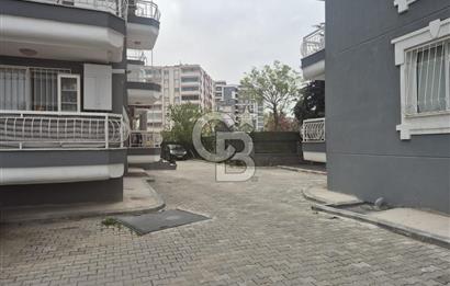 BUCA YENİGÜN PIRLANTA SİTESİNDE GENİŞ 135 m2 3+1 SATILIK DAİRE