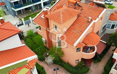 MARMARİS'TE ŞEHRİN MERKEZİNDE 4+1 UYGUN FİYATLI SATILIK VİLLA