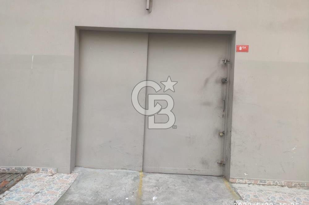 KADIKÖY KUYUBAŞINDA CADDE ÜZERİ SATILIK PRESTİJLİ DÜKKAN