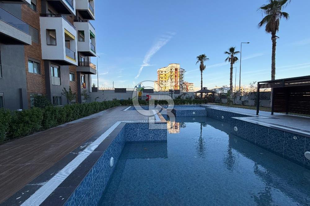 Aydemir Suitte Çift Klimalı Havuzlu ve Sosyal Donatılı Lüks 1+1