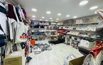Beyazıt Merkezde Azaklar Çarşısında Satılık 22 m2 Dükkan Mağaza