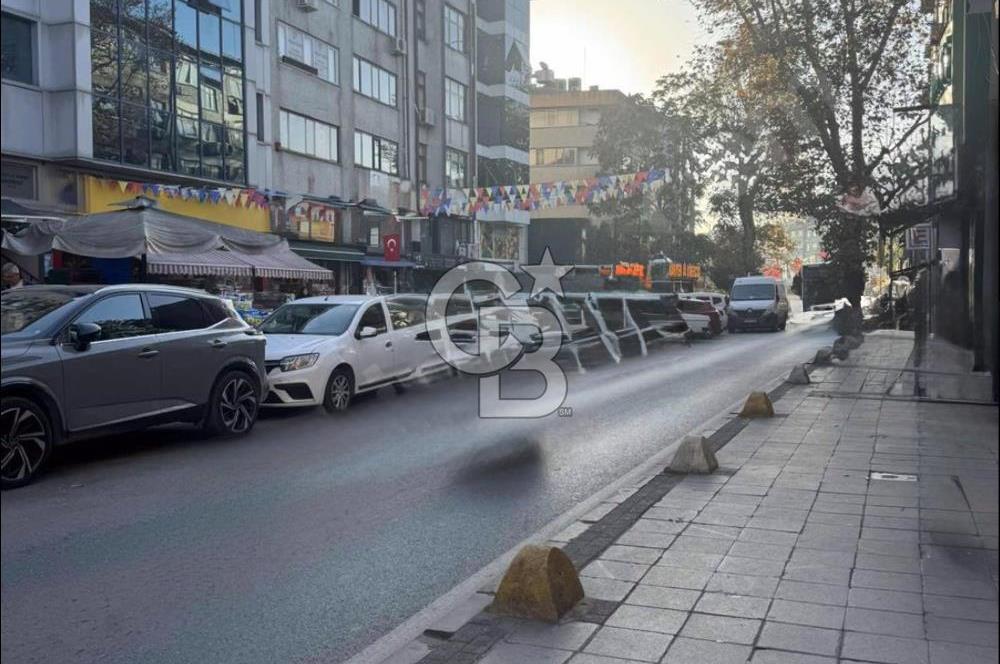 Hasanpaşa Merkezde Ana Cadde Üstü 80 M2 Düz Giriş Satılık Dükkan