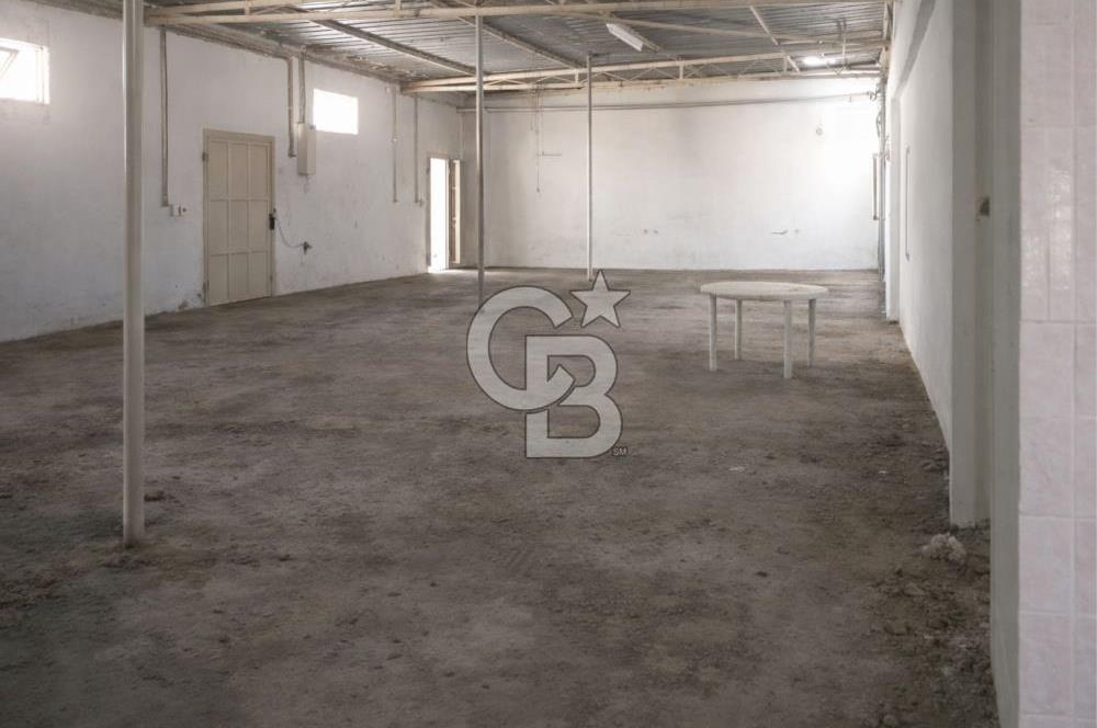 AYVALIKTA KİRALIK DEPO & FABRİKA BİNASI GENİŞ KULLANIM ALANI