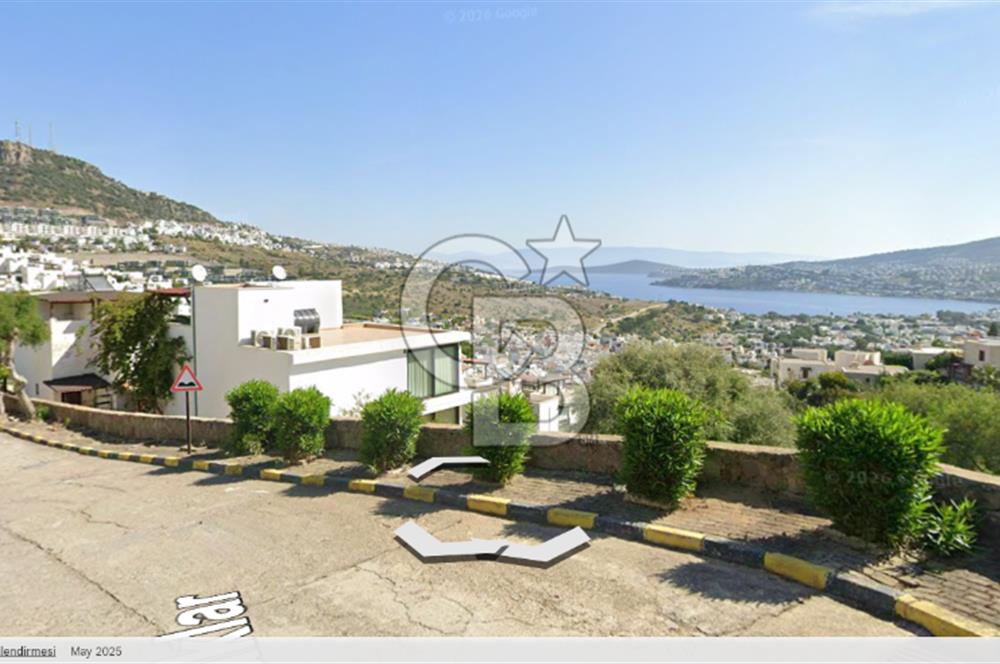 Bodrum Gündoğanda Havuzlu Site içinde 230 M2 4+2 Satılık Villa