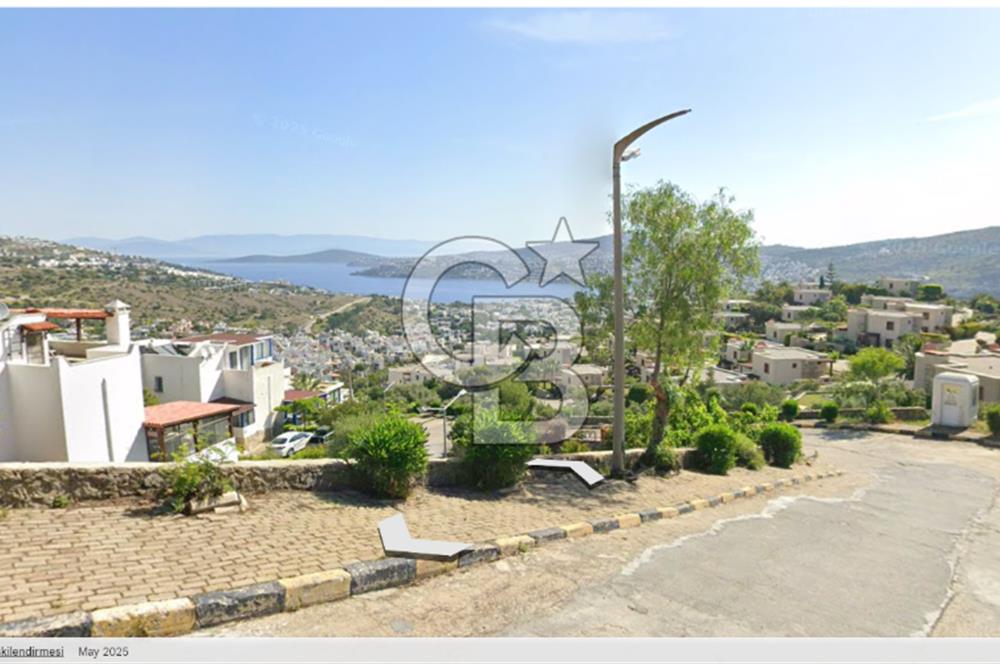 Bodrum Gündoğanda Havuzlu Site içinde 230 M2 4+2 Satılık Villa