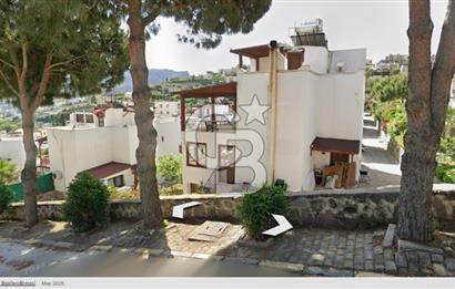Bodrum Gündoğanda Havuzlu Site içinde 230 M2 4+2 Satılık Villa