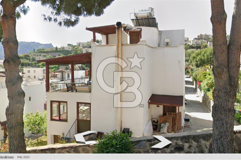 Bodrum Gündoğanda Havuzlu Site içinde 230 M2 4+2 Satılık Villa