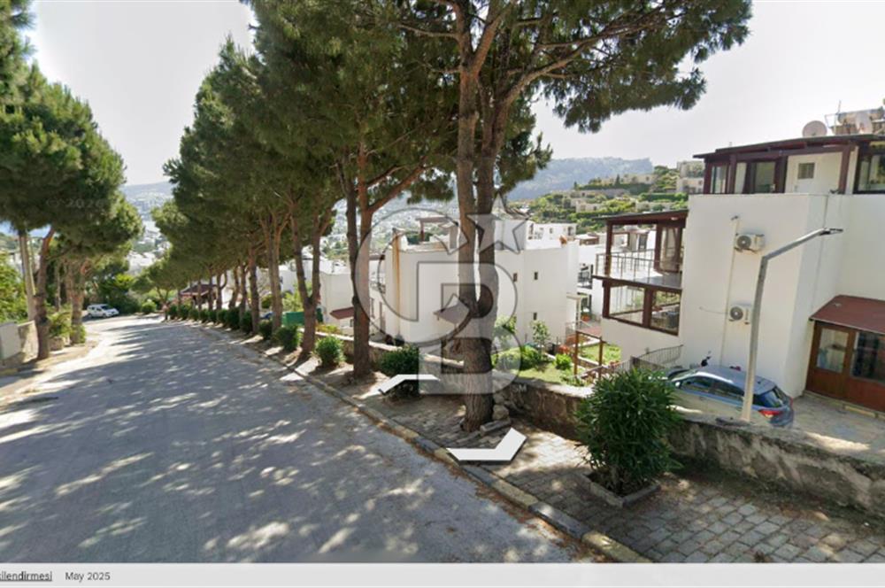 Bodrum Gündoğanda Havuzlu Site içinde 230 M2 4+2 Satılık Villa