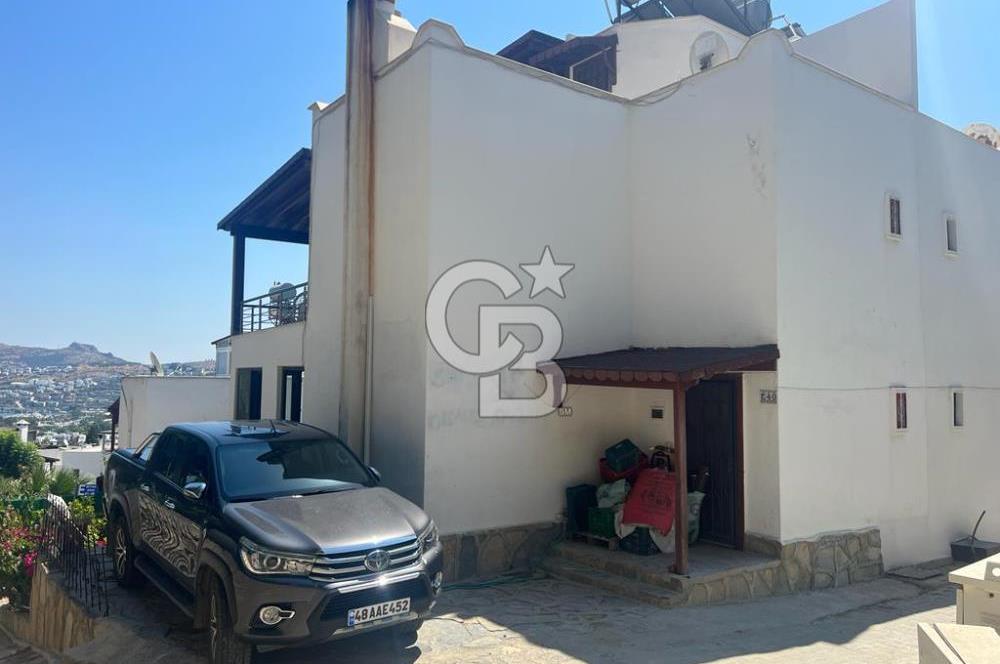 Bodrum Gündoğanda Havuzlu Site içinde 230 M2 4+2 Satılık Villa