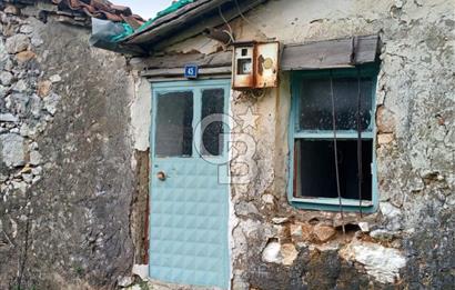 BURHANİYE SARILAR & DAMLALI MAHALLESİNDE KÖY İÇİ TAŞ EV VE ARSA