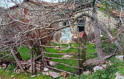 BURHANİYE SARILAR & DAMLALI MAHALLESİNDE KÖY İÇİ TAŞ EV VE ARSA