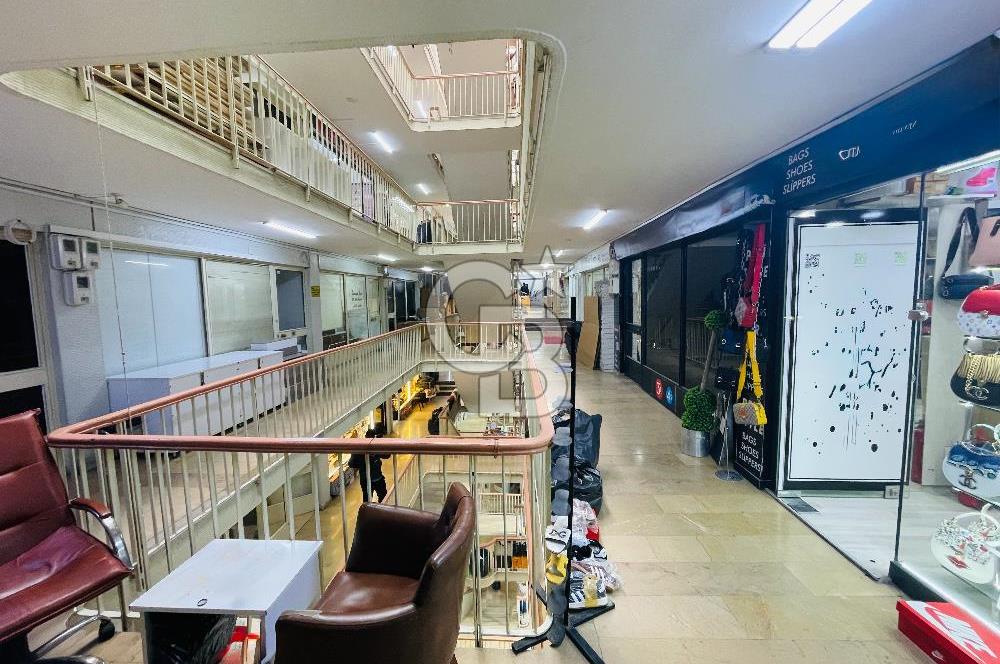 Beyazıt Merkezde Azaklar Çarşısında Satılık 22 m2 Dükkan Mağaza