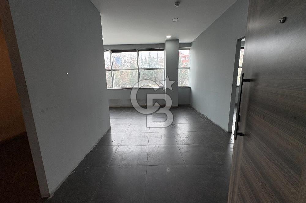 KARTAL CEVİZLİ MAH.VENSA PLAZADA 1+1 KİRALIK OFİS