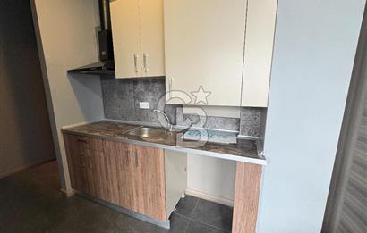 KARTAL CEVİZLİ MAH.VENSA PLAZADA 1+1 KİRALIK OFİS